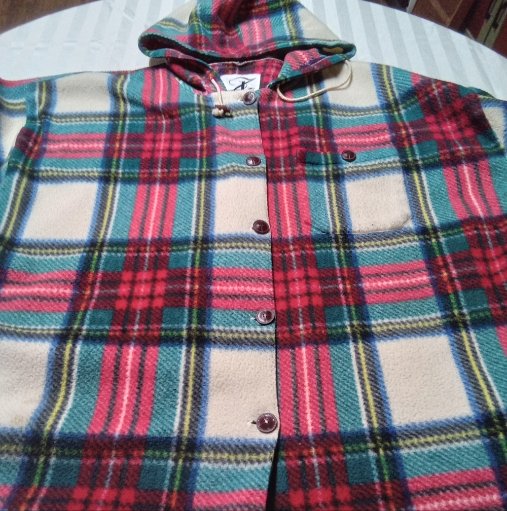 Plaid Hoodie Button-Up Jacket in Red, Green, Cream Women Plus Size 26/28